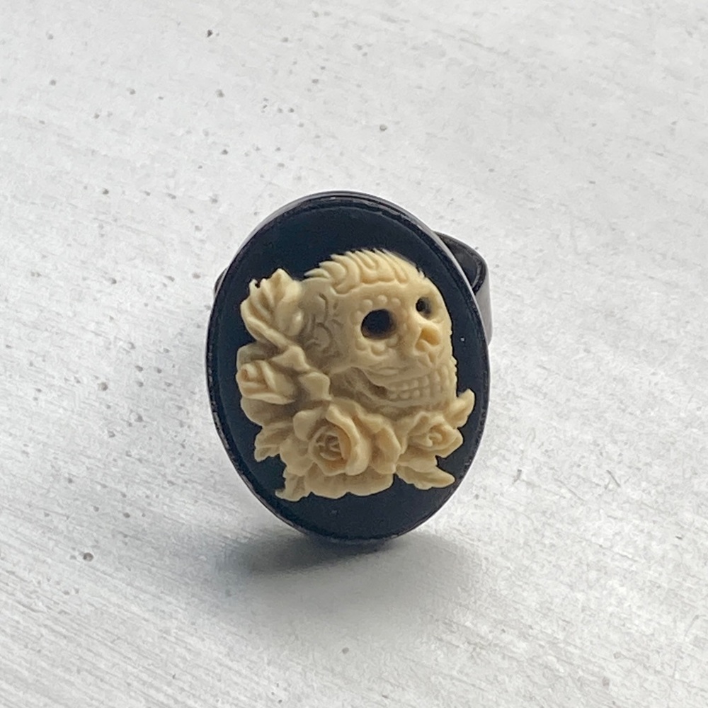 Large Day of the Dead sugar skull floral cameo statement ring